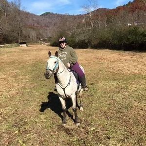 Meet your Posher, Danelle